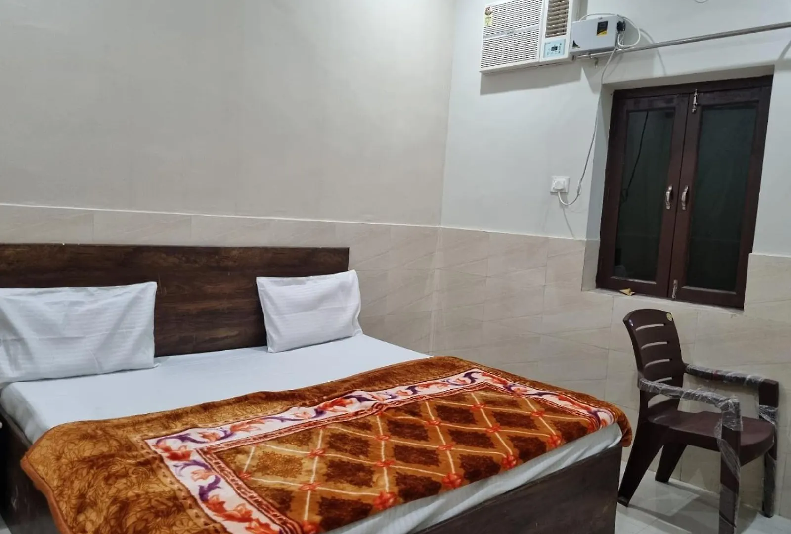 ***  Hotel Great Taj Home Stay By Silverkey Agra  India