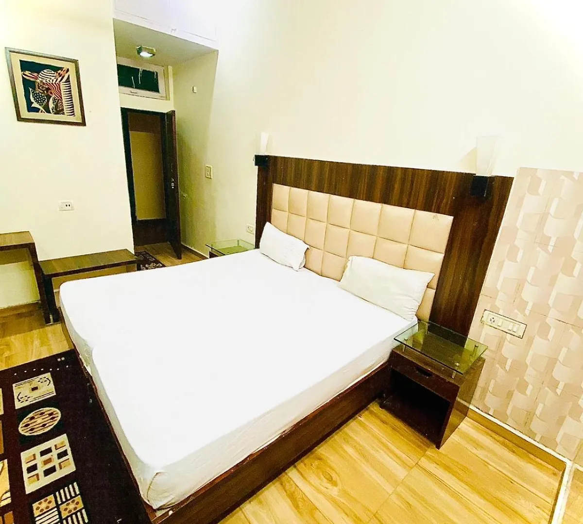 Hotel Great Taj Home Stay By Silverkey Agra  3*, Agra (Uttar Pradesh) India
